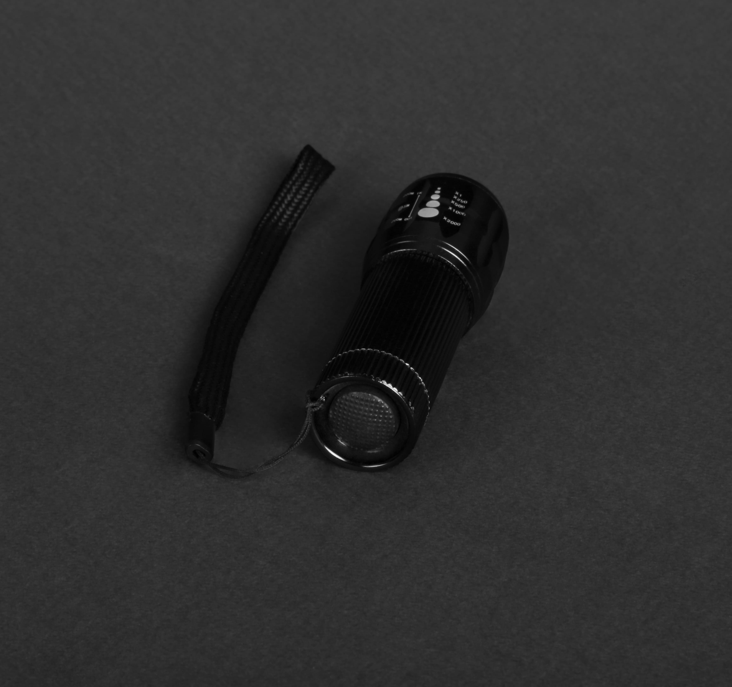 Ліхтар ручний T-9203