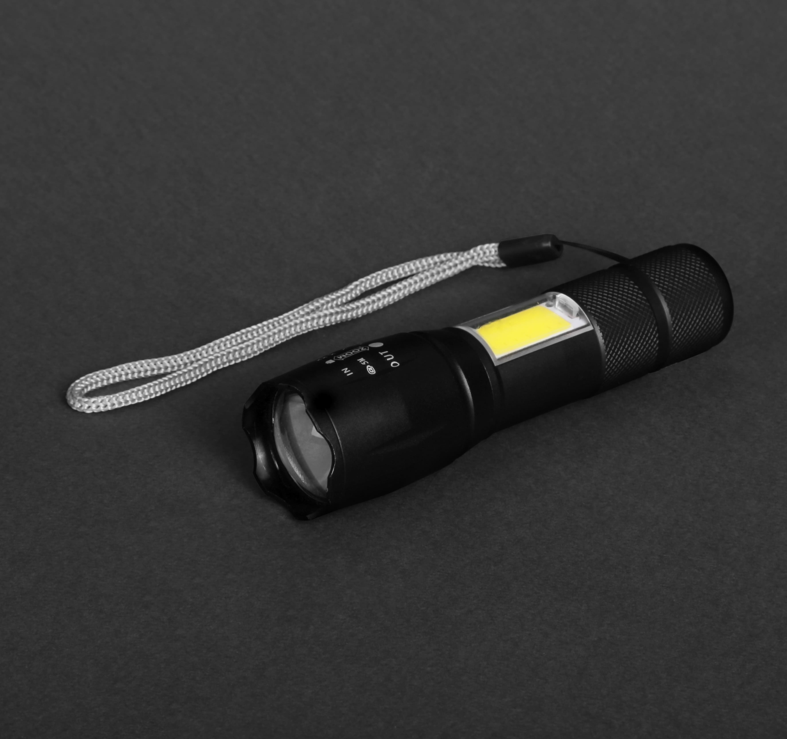 Ліхтар ручний T-9204