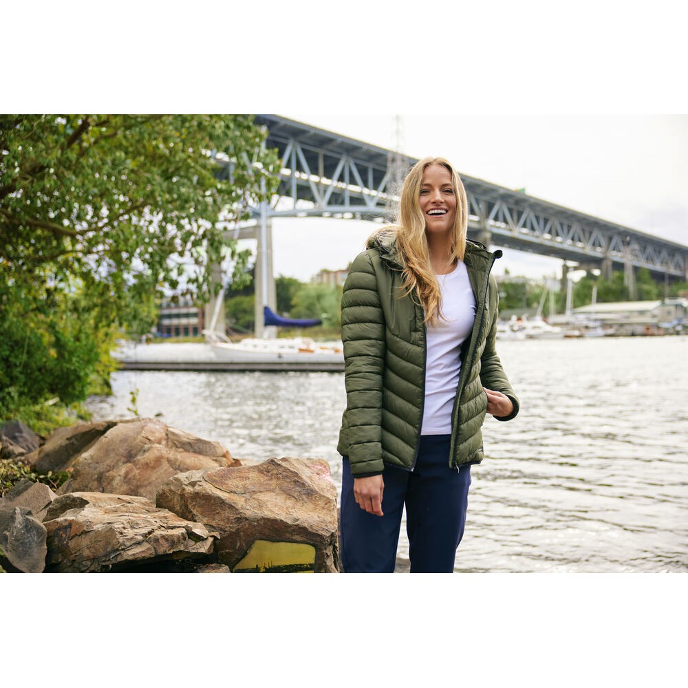 Куртка жіноча B-351475